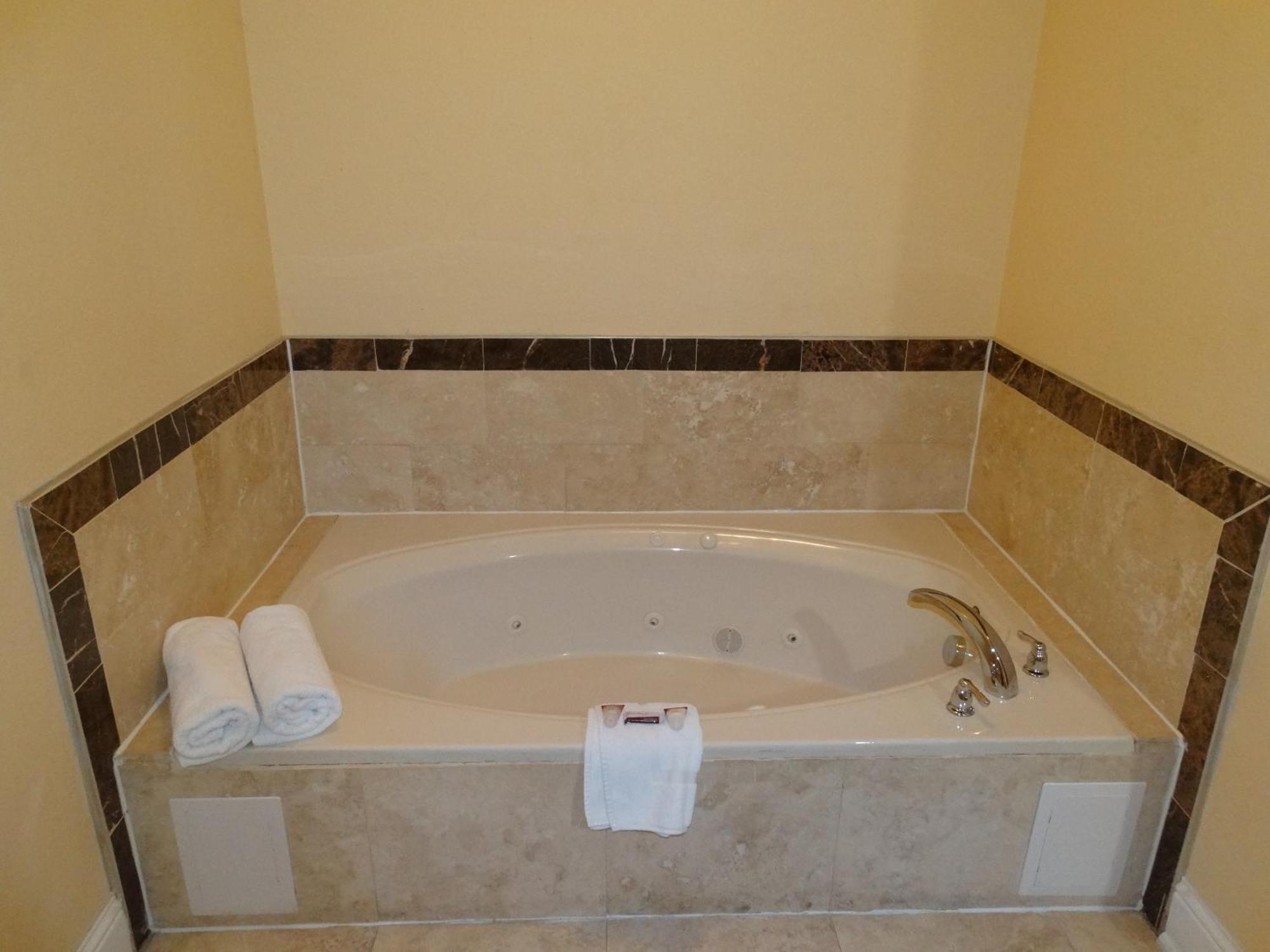 Regency Inn & Suites - Baytown Phòng bức ảnh